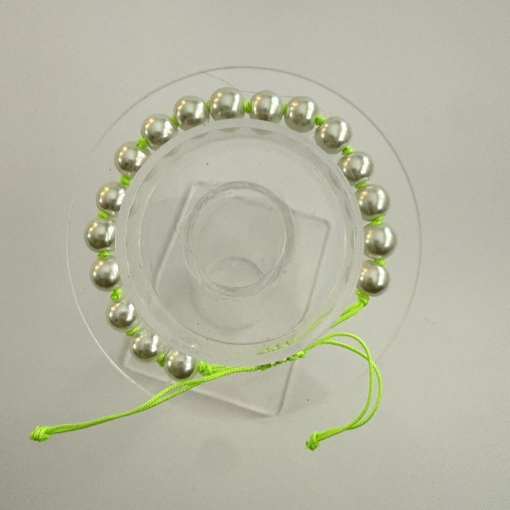 White Beaded Bracelet Green Adjustable Handmade Boho - Picture 7 of 9